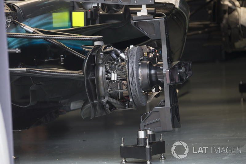 Mercedes-Benz F1 W08 front brake and wheel hub detail