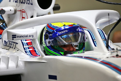 Felipe Massa, Williams FW38 with the Halo cockpit cover