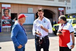 Niki Lauda, Mercedes AMG F1 Fahri Başkanı, Toto Wolff, Mercedes AMG F1 Motorsporları Direktörü ve Frederic Vasseur, Sauber, Takım Patronu