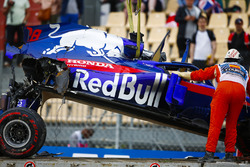 Маршали, Toro Rosso STR13 Брендона Хартлі
