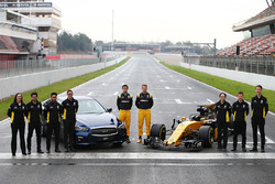 INFINITI Engineering Academy with Nico Hulkenberg and Jolyon Palmer