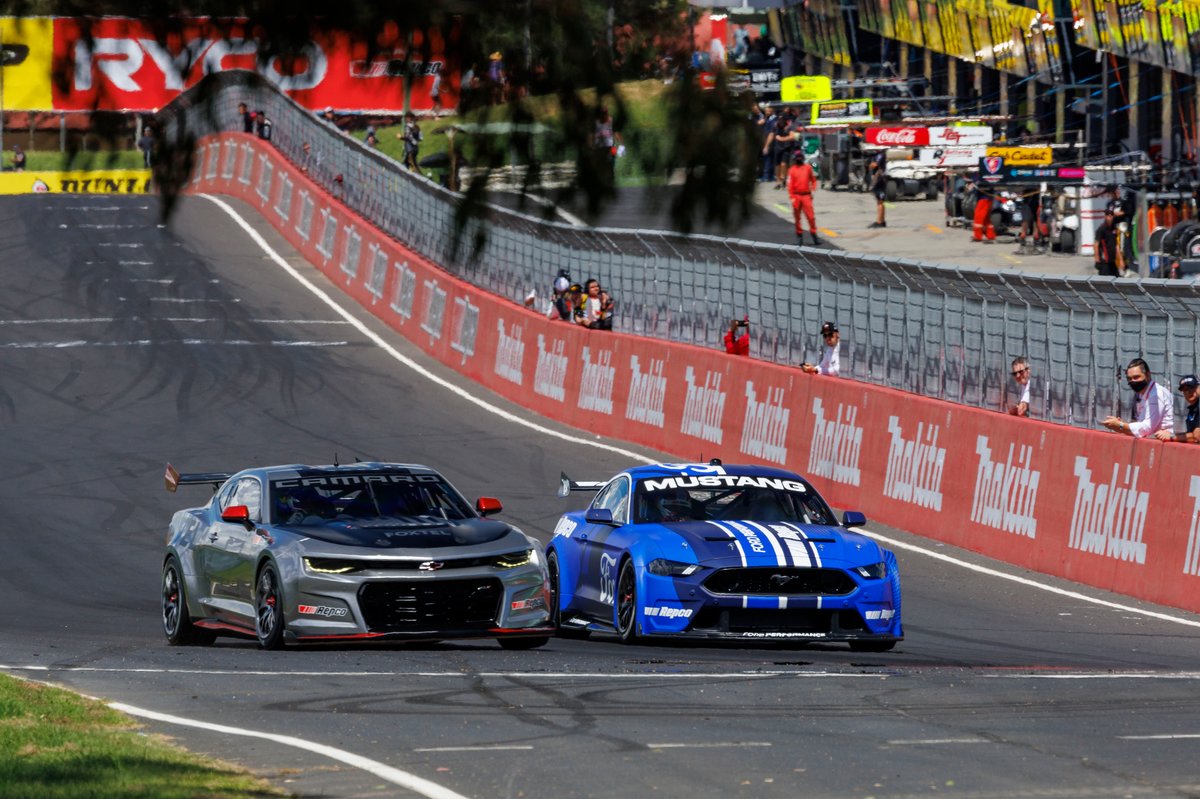 Chevrolet Camaro ZL1 Gen3, Ford Mustang GT Gen3