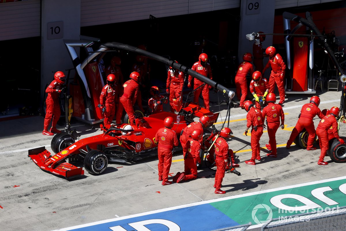 Sebastian Vettel, Ferrari SF1000 pit stop