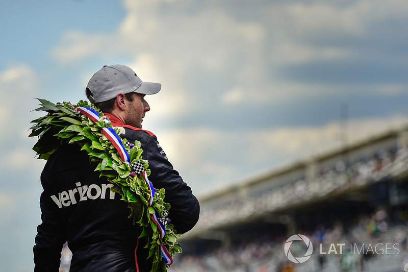 Will Power, Team Penske Chevrolet con la corona d'alloro Borg-Warner