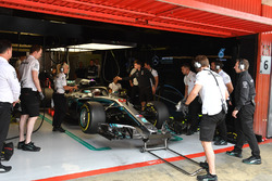 Льюіс Хемілтон, Mercedes-AMG F1 W09 в боксах