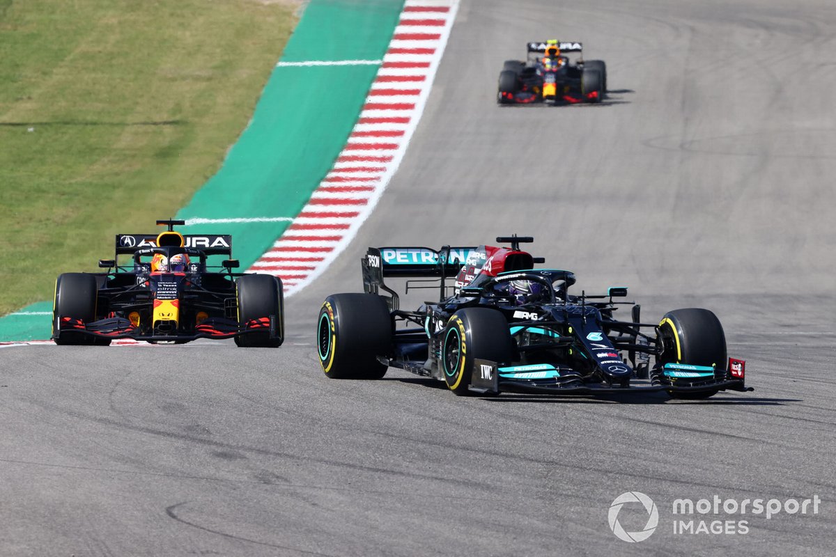 Lewis Hamilton, Mercedes W12, Max Verstappen, Red Bull Racing RB16B