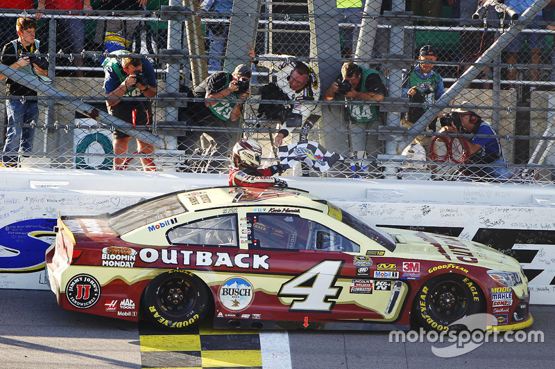 Kansas City: Kevin Harvick (Stewart/Haas-Chevrolet)