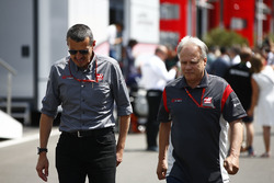 Керівник Haas F1 Team Гюнтер Штафнер, завсновни і власник Haas F1 Team Джин Хаас