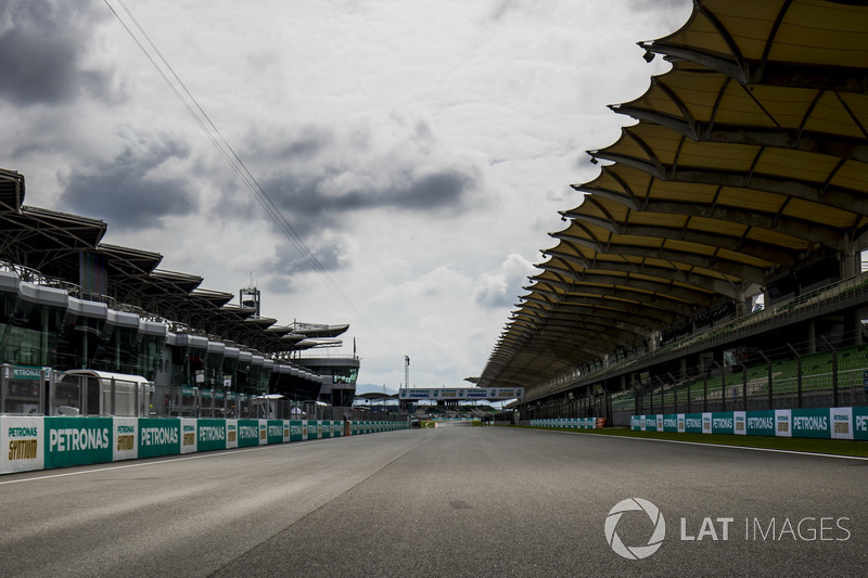 The Sepang pit straight