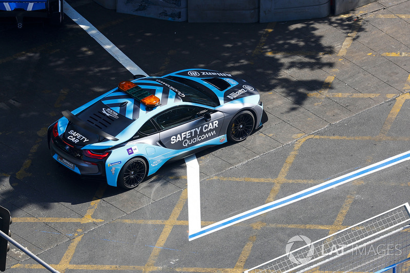 Qualcomm BMW i8 Saftey Car