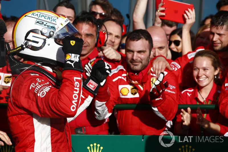 Yarış galibi Sebastian Vettel, Ferrari SF71H, Parc Ferme