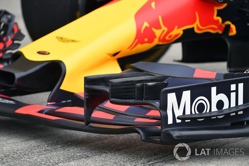 Red Bull Racing RB13 ön kanat detay