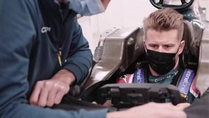 Nico Hülkenberg prueba de asiento con Aston Martin