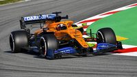 McLaren MCL35 проехал первые круги