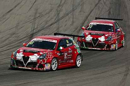 Romeo Ferraris bringt zwei Alfa Giulietta in den WTCR