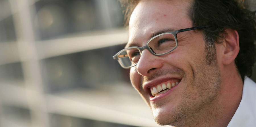BMW Sauber confirms Villeneuve for 2006 BMW Sauber confirms Villeneuve for 2006