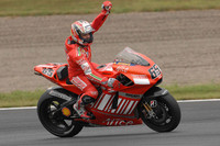 Capirossi takes Motegi, Stoner the championship Capirossi takes Motegi, Stoner the championship