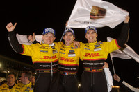 Penske Porsche takes Sebring overall victory Penske Porsche takes Sebring overall victory