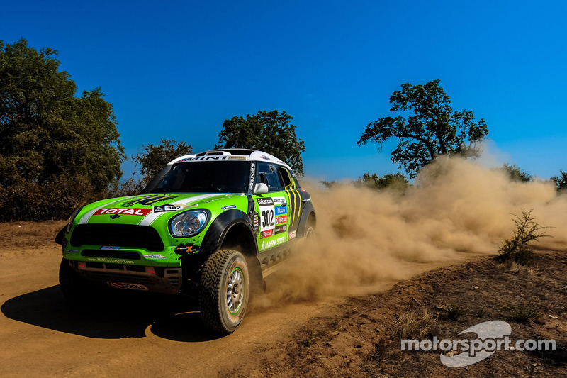 X-raid is going to race again with Peterhansel