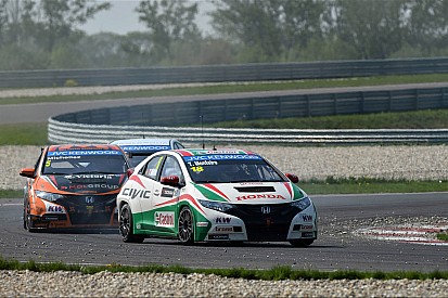 Tiago Monteiro on row two in Hungary