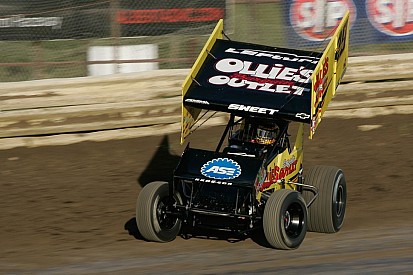 Brad Sweet scores at Knoxville Raceway