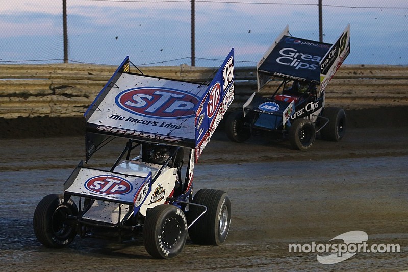 Donny Schatz, Tony Stewart honored at World of Outlaws 'Night of Champions'