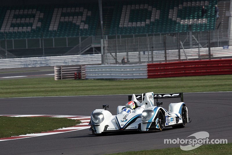 Dramático triunfo de Greaves Motorsport en Silverstone