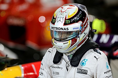 Hamilton en froid avec son fournisseur de casque