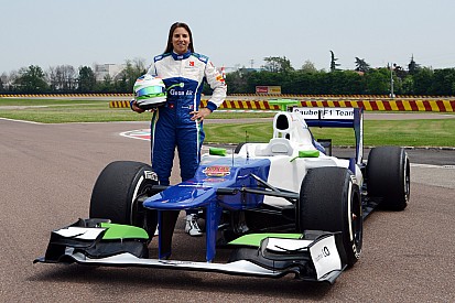 Simona de Silvestro opposée à un championnat féminin