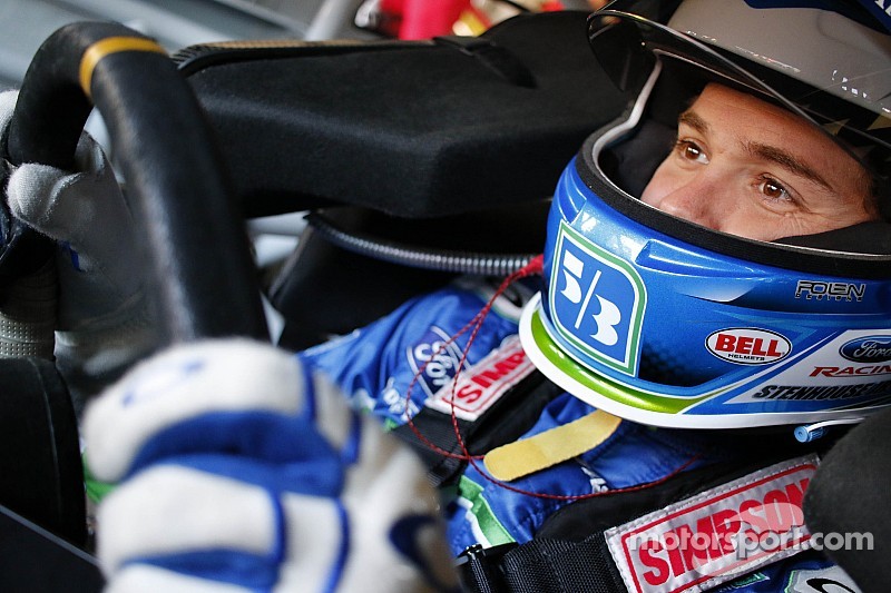 Stenhouse inicia como el más rápido en Talladega