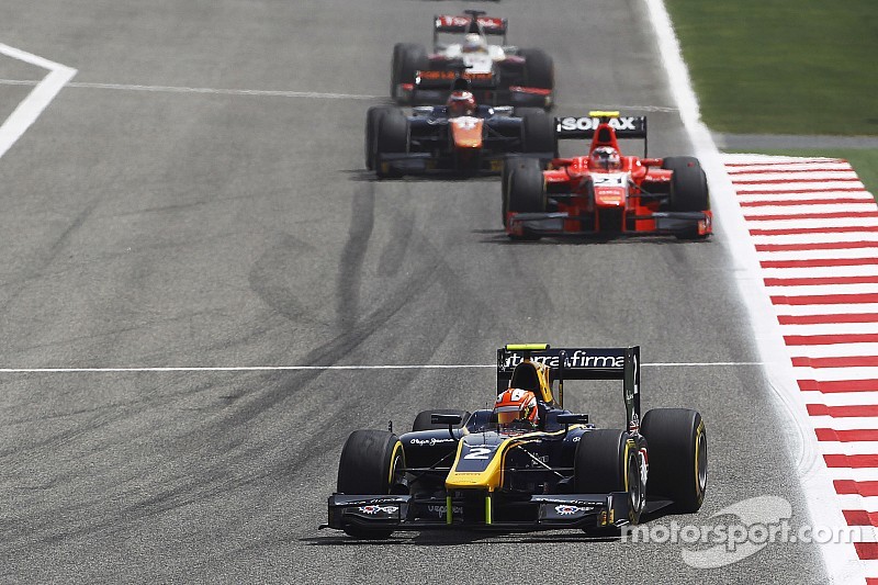 Barcelona GP2: Lynn holds off Vandoorne in Race 2