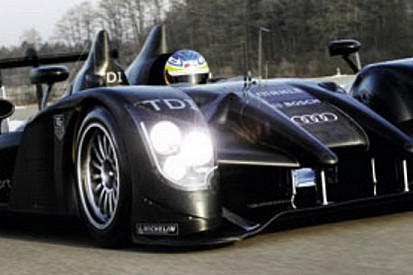 Le Mans: ecco la nuova Audi R15 plus