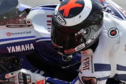 Jorge Lorenzo in pista nei test notturni in Qatar