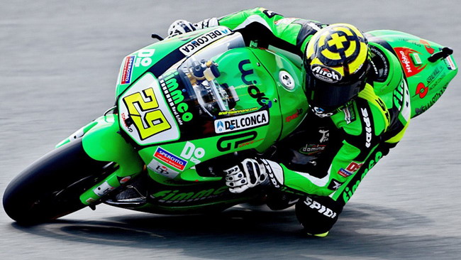 Iannone detta il passo nelle libere 2