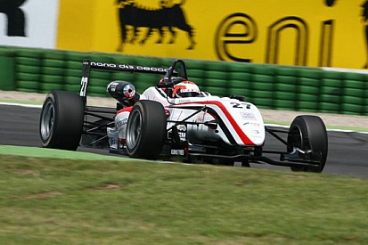 Caldarelli ritrova la vittoria in gara 1 al Mugello