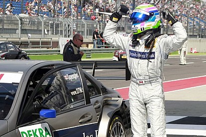 Spengler guida la tripletta della Mercedes