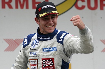 Daniel Abt ha firmato per la Signature