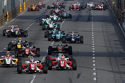 Varato il primo campionato mondiale di F3!
