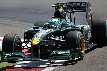 Il Team Lotus mantiene la livrea verde e gialla