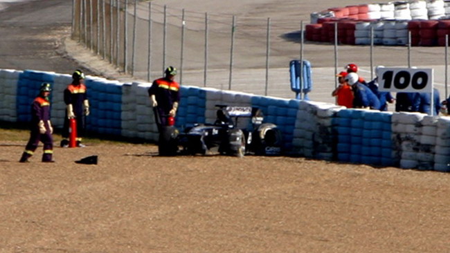 Jerez, Day 2: Maldonado sbatte alla curva 4