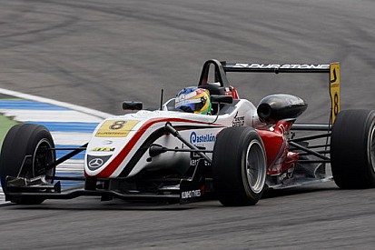 Merhi vince anche gara 3 e allunga in classifica