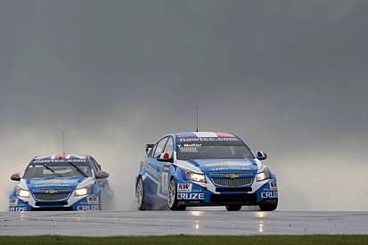 Settimo sigillo della Chevrolet a Donington