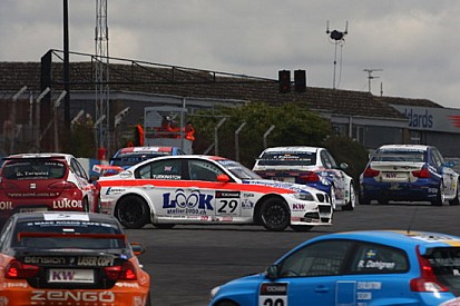 Reprimenda per Tarquini a Donington