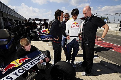 Carlos Sainz Jr in pole position a Silverstone