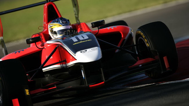 Quaife-Hobbs spera ancora con la pole