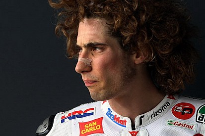 In 20.000 hanno salutato Sic alla camera ardente