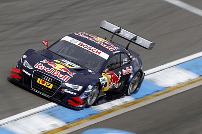 Mattias Ekström porta l'Audi in pole