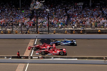 Franchitti firma la terza 500 Miglia di Indianapolis
