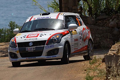 Alessandra Brena al Giro d'Italia su una Suzuki Swift