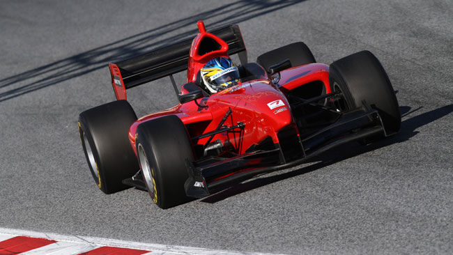La nuova vettura di Auto GP subito veloce a Barcellona
